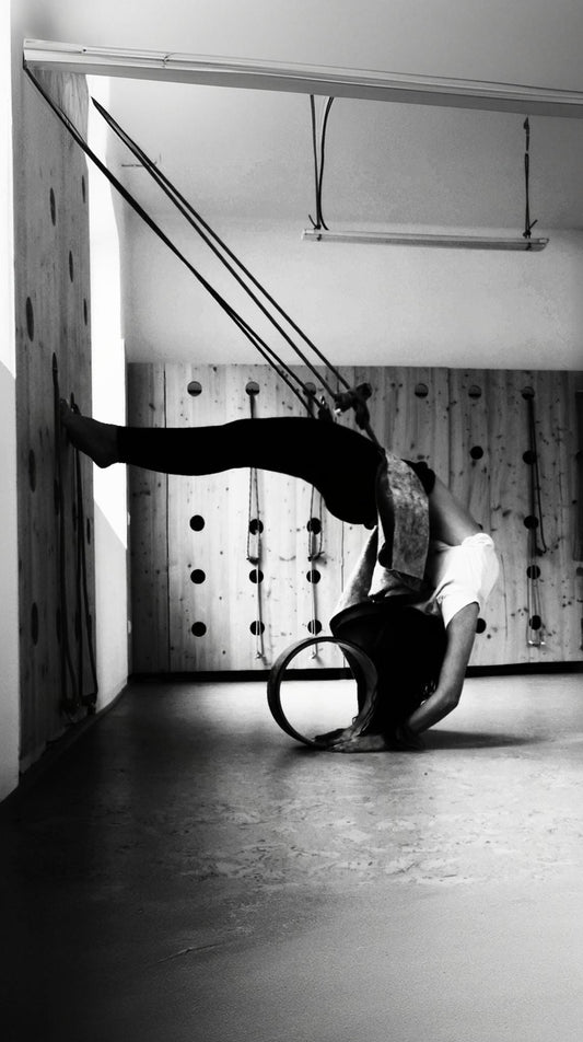 ¿Qué es el Yoga Kurunta y por qué puede transformar tu práctica?